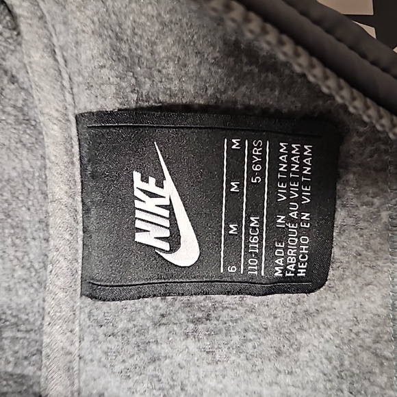Nike Jacket - Picture 4 of 5